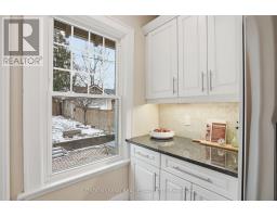 271 BRISCOE STREET E - 20