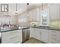 271 BRISCOE STREET E - 22