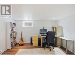 271 BRISCOE STREET E - 33