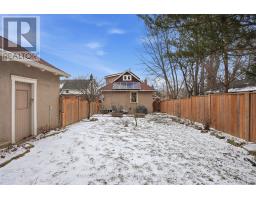 271 BRISCOE STREET E - 45