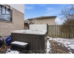 2 STONEYCREEK CRESCENT - 33