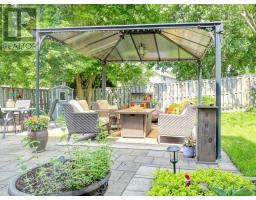 2 STONEYCREEK CRESCENT - 35