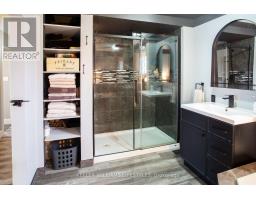 22 CHARLES STREET - 13