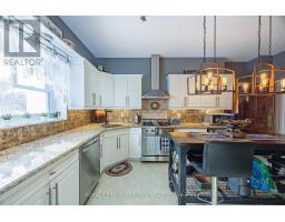 81 WELLINGTON STREET - 20