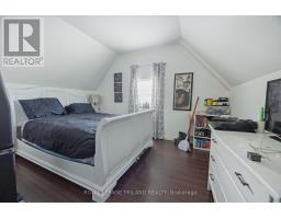 81 WELLINGTON STREET - 40