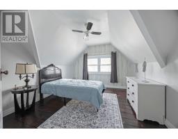 81 WELLINGTON STREET - 42