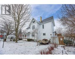 81 WELLINGTON STREET - 44