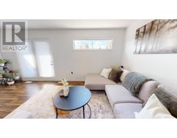 93 - 1061 EAGLETRACE DRIVE - 24