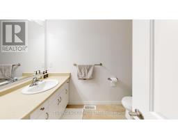 93 - 1061 EAGLETRACE DRIVE - 32