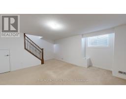 93 - 1061 EAGLETRACE DRIVE - 41