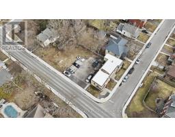 537 MARY STREET - 10