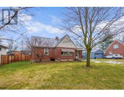 30 BROADWAY AVENUE - 3