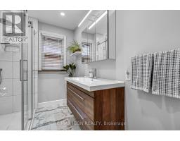 30 BROADWAY AVENUE - 30