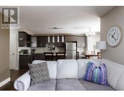 33 ABBOTT STREET - 8