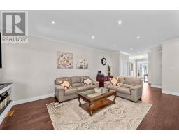 6681 NAVIN CRESCENT - 11