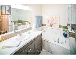 6 - 295 MOGG STREET - 18