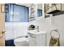 32 COYNE STREET - 12