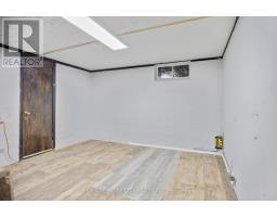 32 COYNE STREET - 16