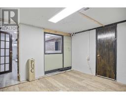 32 COYNE STREET - 17