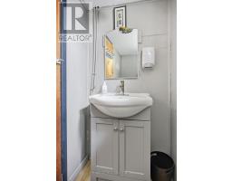 32 COYNE STREET - 21