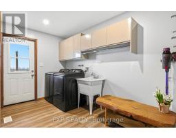 5864 INADALE DRIVE - 19