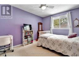 63 DUNDEE COURT - 15