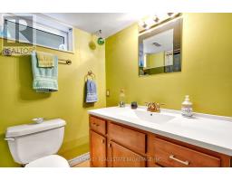 63 DUNDEE COURT - 25