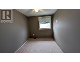 8 - 710 WONDERLAND ROAD S - 11