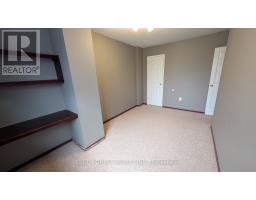 8 - 710 WONDERLAND ROAD S - 14