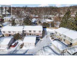 369 EVERGLADE CRESCENT - 2