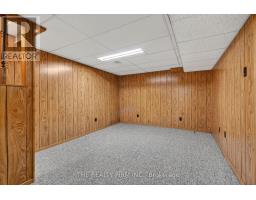 369 EVERGLADE CRESCENT - 31