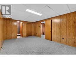 369 EVERGLADE CRESCENT - 33