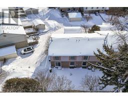 369 EVERGLADE CRESCENT - 40