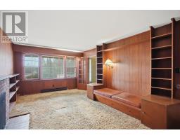 18 RUSKIN COURT - 16