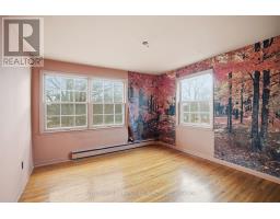 18 RUSKIN COURT - 23