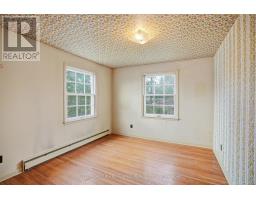 18 RUSKIN COURT - 25