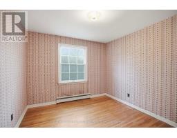 18 RUSKIN COURT - 27