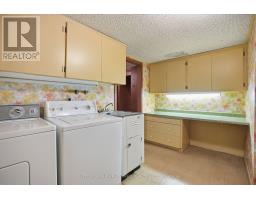 18 RUSKIN COURT - 35