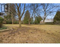 18 RUSKIN COURT - 43