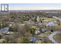 18 RUSKIN COURT - 47