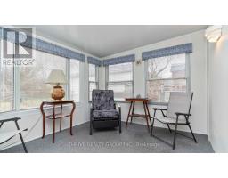 87 JACQUELINE STREET - 22