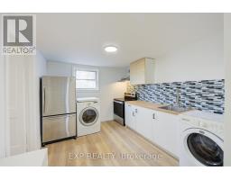 524 SIMCOE STREET - 11