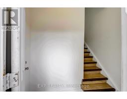 524 SIMCOE STREET - 4