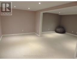 33 - 474 SOUTHDALE ROAD E - 37