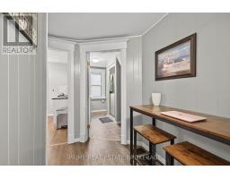 38 HINCKS STREET - 16