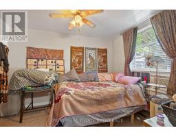 38 HINCKS STREET - 9