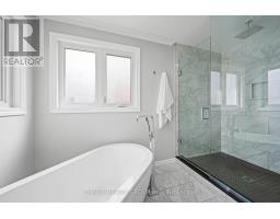 79 TRELLIS CRESCENT - 32