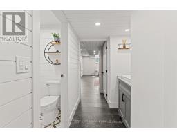 96 TUYLL STREET - 32