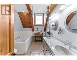 575 EMILY STREET - 26