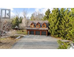 575 EMILY STREET - 33